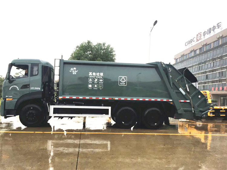 新工藝東風天龍18-20方壓縮式垃圾車